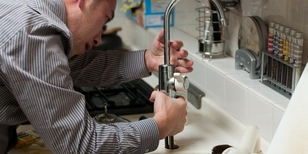 10 Skills Needed to Be a Plumber